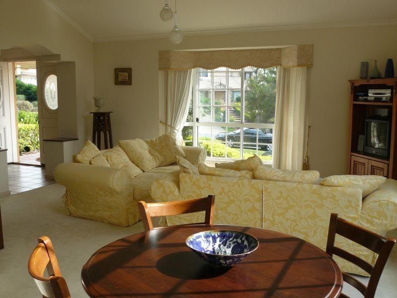 10 Cosmos Place, Bridgeman Downs QLD 4035