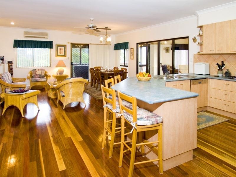 5 BUNYA LAKE COURT, Bunya QLD 4055