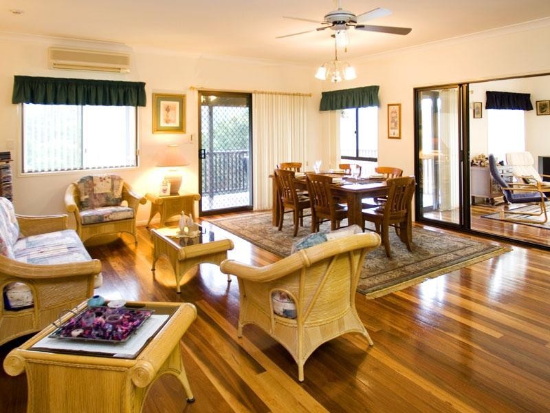 5 BUNYA LAKE COURT, Bunya QLD 4055