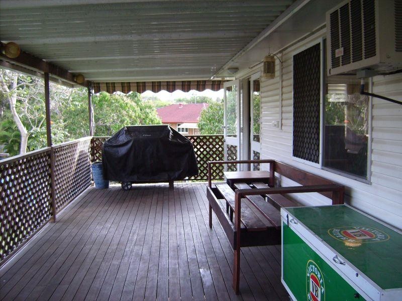 14 Fontaine Street, Stafford Heights QLD 4053