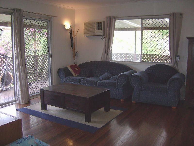 14 Fontaine Street, Stafford Heights QLD 4053