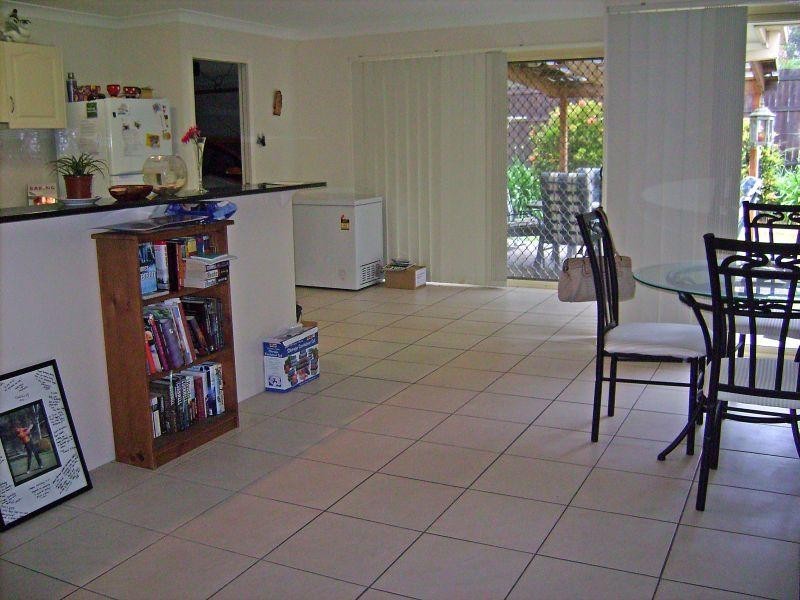 4 Karen Street, Mcdowall QLD 4053