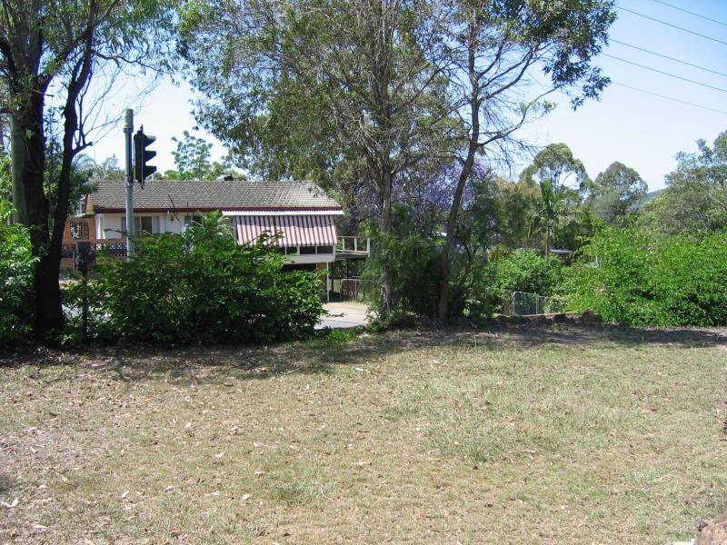 2 Gordon Road, Ferny Hills QLD 4055