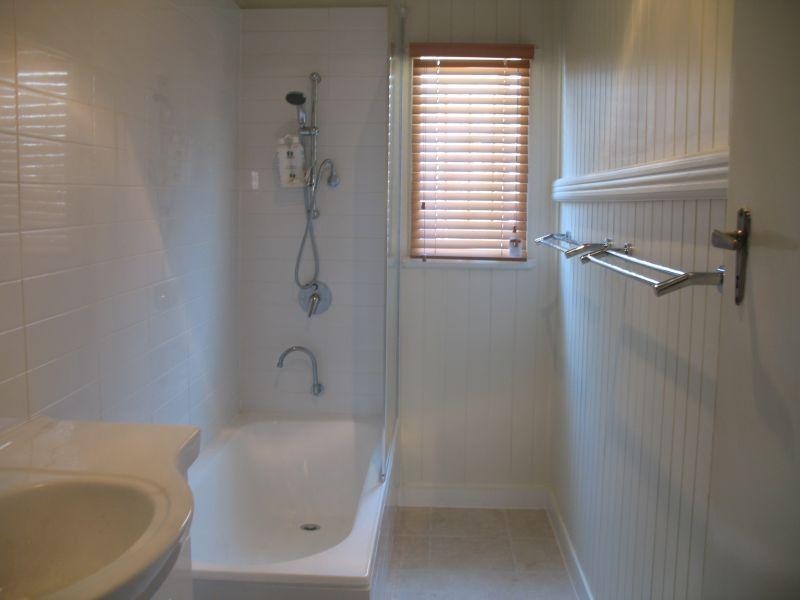 32 Camden Street, Albion QLD 4822