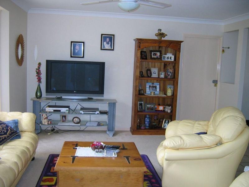 6 Eriskay Close, Ferny Grove QLD 4055