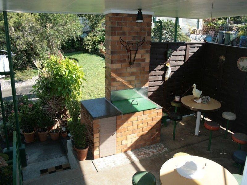 16 Barton Street, Everton Park QLD 4053