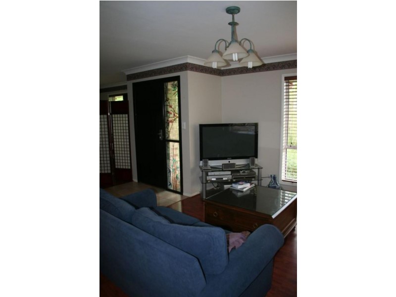 17 Greenfern Place, Ferny Grove QLD 4055