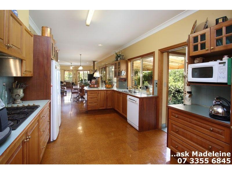 7 Weber Court, Bunya QLD 4055