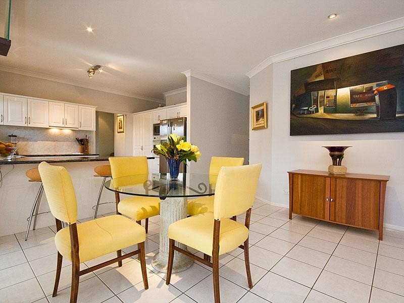 16 Hoop Pine Place, Bridgeman Downs QLD 4035