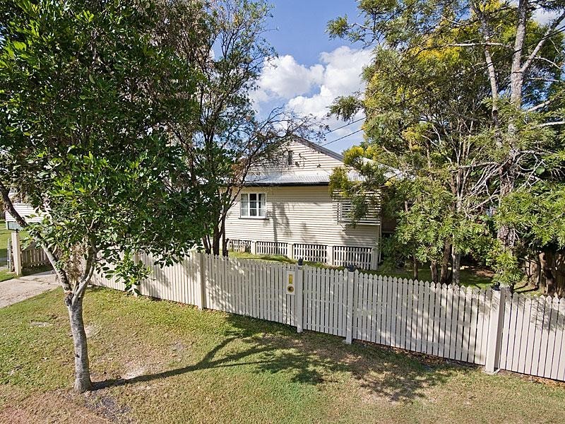 23 Hoolan Street, Stafford QLD 4053