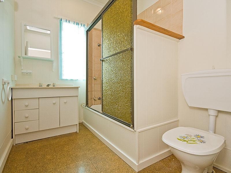 23 Hoolan Street, Stafford QLD 4053