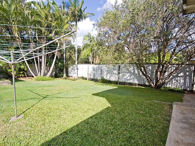 23 Hoolan Street, Stafford QLD 4053