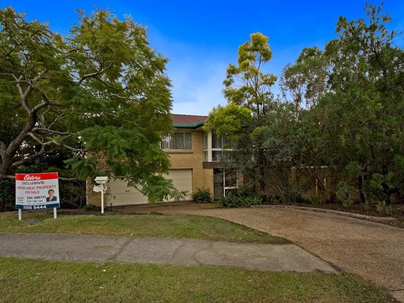 1136 South Pine Road, Arana Hills QLD 4054