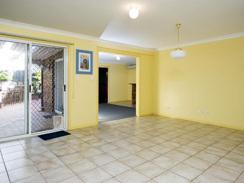 3 Keitel Close, Bridgeman Downs QLD 4035