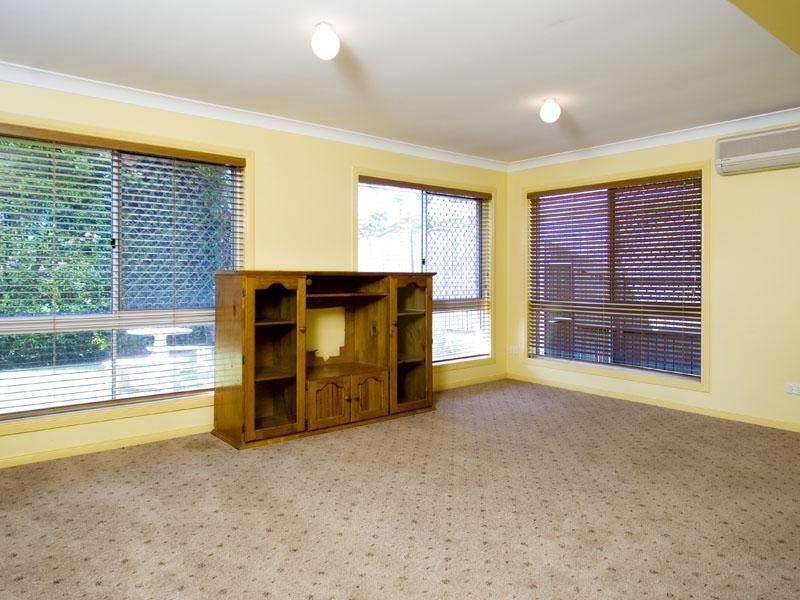 3 Keitel Close, Bridgeman Downs QLD 4035