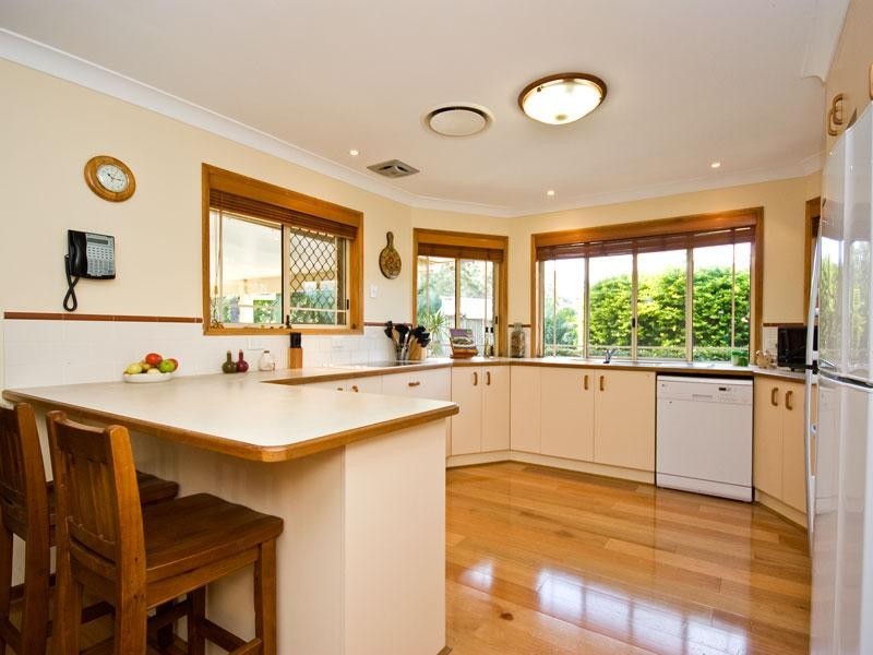 15 Glenside Place, Bridgeman Downs QLD 4035