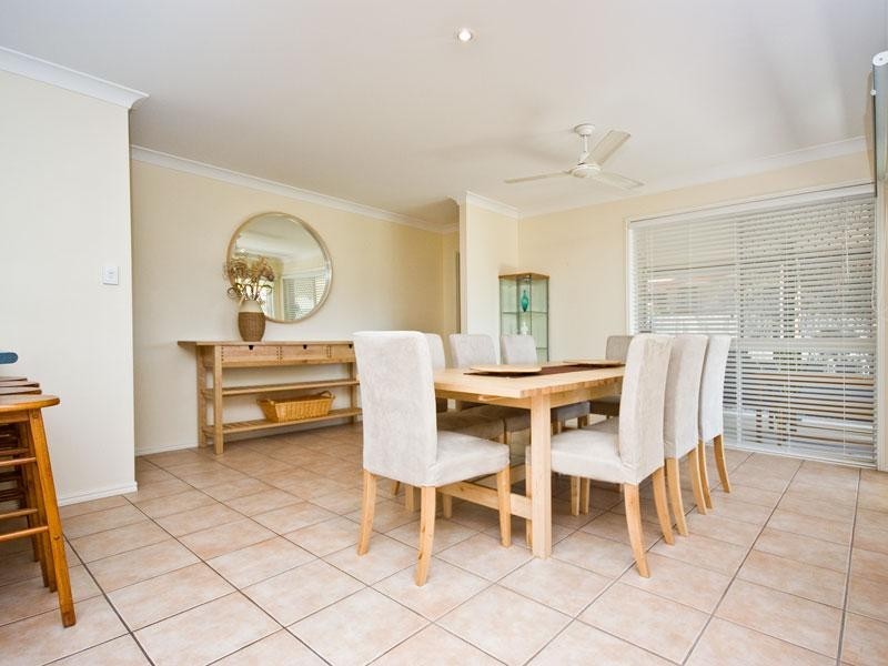 12 Greenfern Place, Ferny Grove QLD 4055