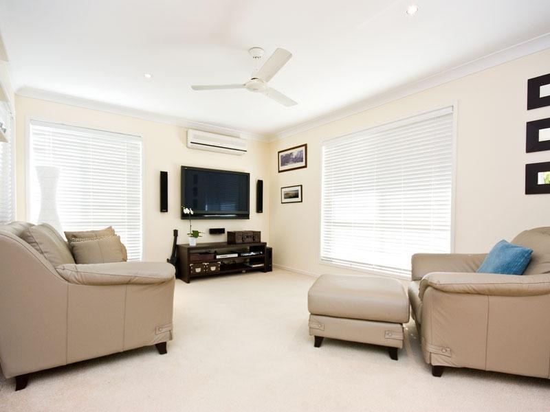 12 Greenfern Place, Ferny Grove QLD 4055