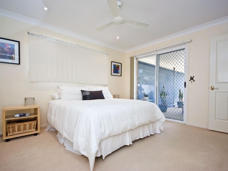 12 Greenfern Place, Ferny Grove QLD 4055