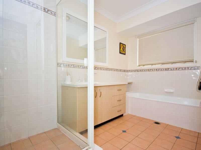 12 Greenfern Place, Ferny Grove QLD 4055