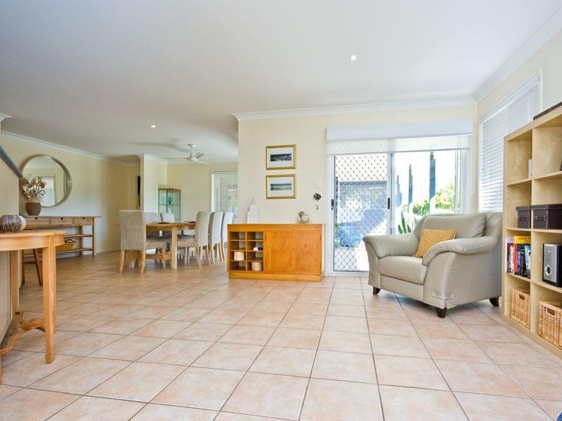 12 Greenfern Place, Ferny Grove QLD 4055