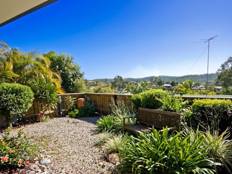 12 Greenfern Place, Ferny Grove QLD 4055