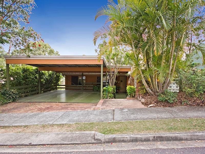 20 Barber Road, Ferny Hills QLD 4055