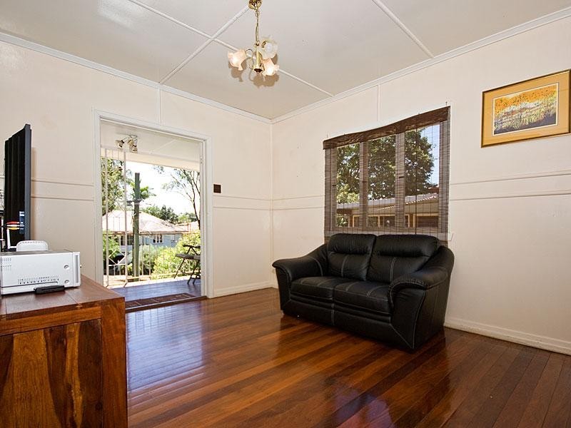 58 Elbury Street, Mitchelton QLD 4053