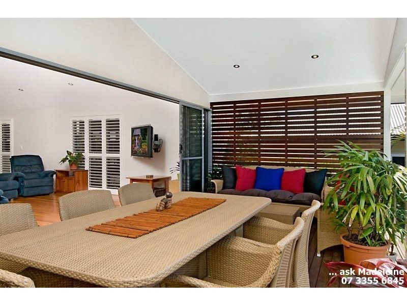 74 Palm Avenue, Shorncliffe QLD 4017