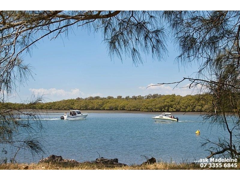 74 Palm Avenue, Shorncliffe QLD 4017