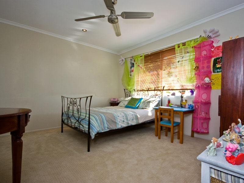 10 Brookland Close, Bridgeman Downs QLD 4035