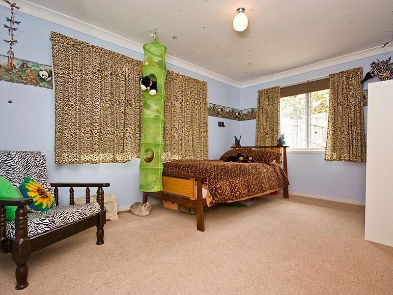 4 Glenwood Place, Ferny Hills QLD 4055