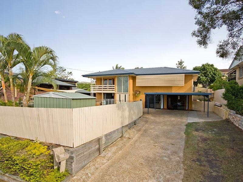 17 Loombah Crescent, Ferny Hills QLD 4055