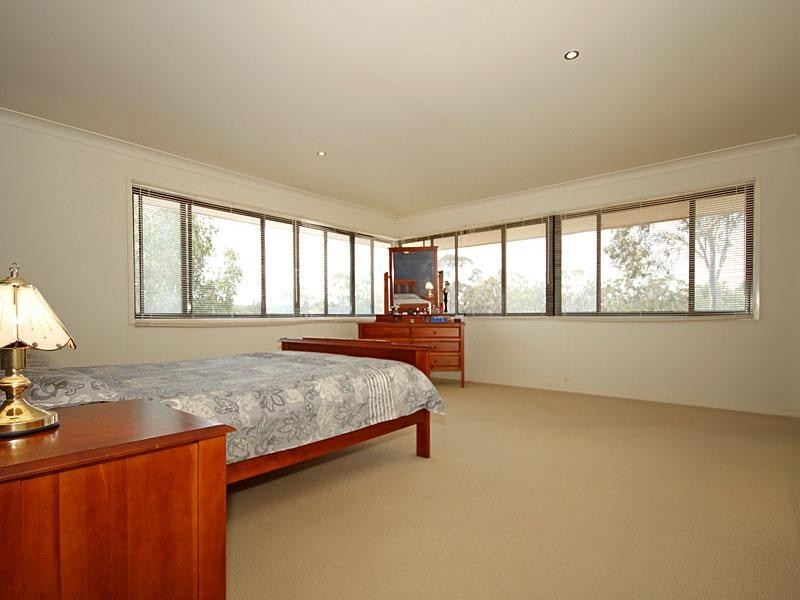 27 Matthau Place, Mcdowall QLD 4053