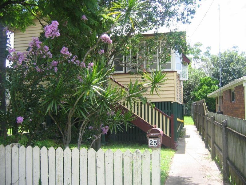 25 Mein Street, Hendra QLD 4011