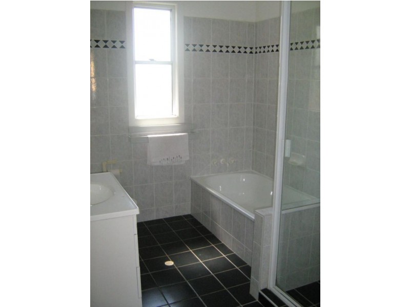 44 Crampton Street, Keperra QLD 4054