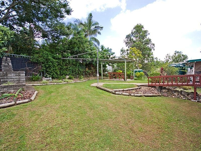 10 Loombah Crescent, Ferny Hills QLD 4055