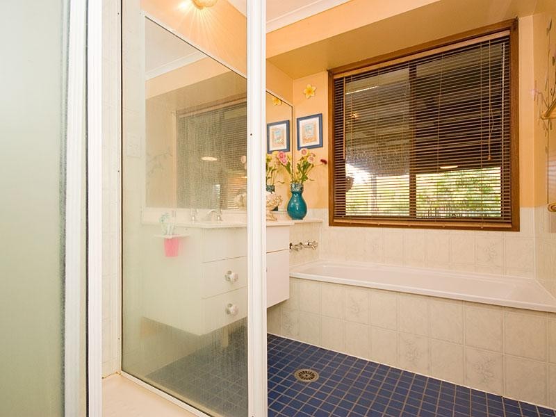 28 Duntreath Street, Keperra QLD 4054