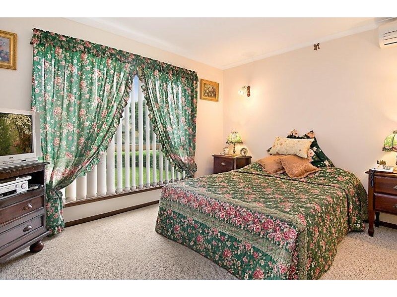 15 Osmond Street, Mcdowall QLD 4053