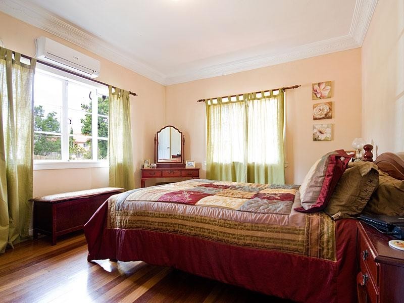 31 Newhaven Street, Everton Park QLD 4053