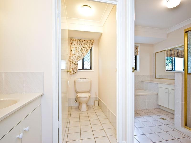 15 Fairhaven Street, Bridgeman Downs QLD 4035