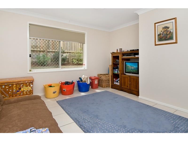 12 Lyell Crescent, Mcdowall QLD 4053