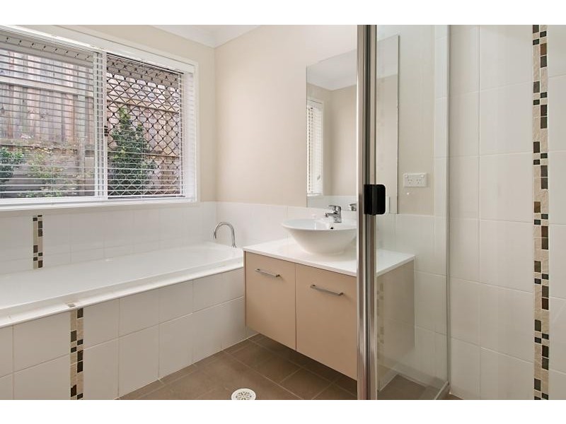 12 Lyell Crescent, Mcdowall QLD 4053