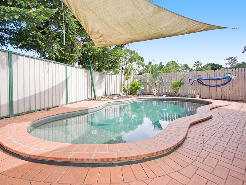 14 George Street, Albany Creek QLD 4035