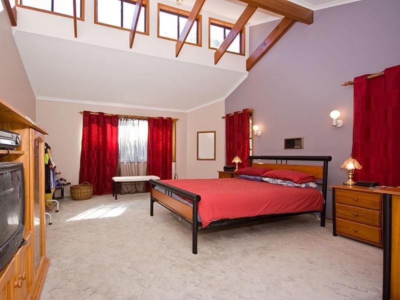 11 Laurel Court, Cashmere QLD 4500