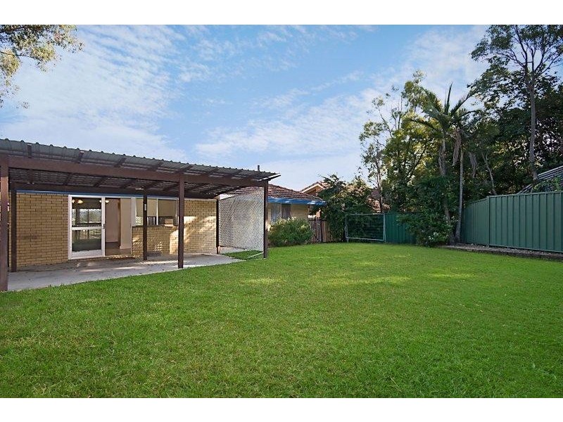 16 Eldershaw Street, Everton Park QLD 4053