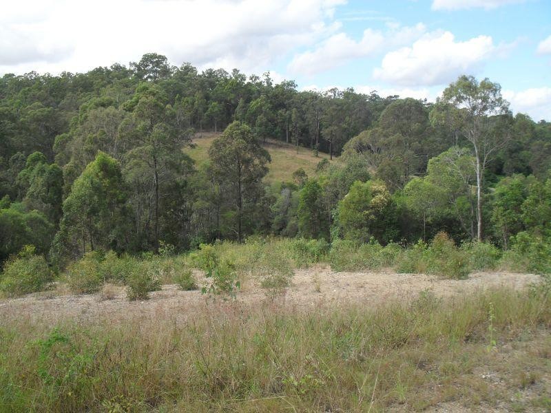 10 McCausland Court, Clear Mountain QLD 4500