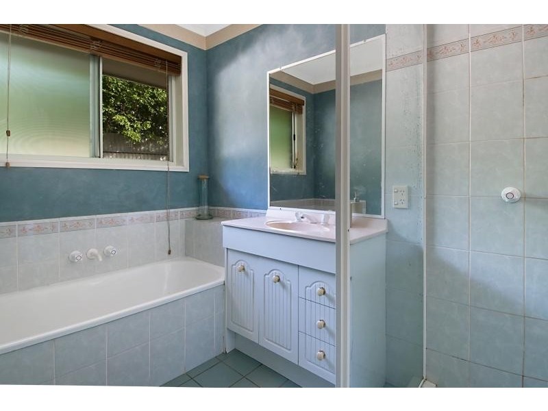 3 Fulmar Court, Albany Creek QLD 4035