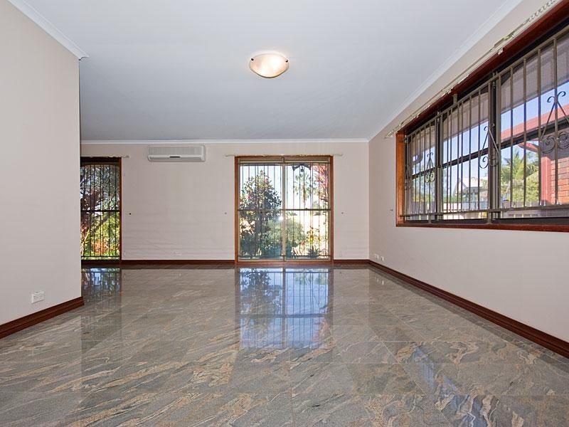 9 Centurion Street, Bridgeman Downs QLD 4035