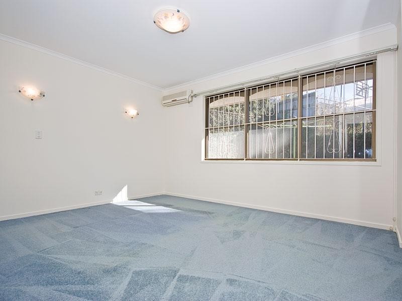 9 Centurion Street, Bridgeman Downs QLD 4035